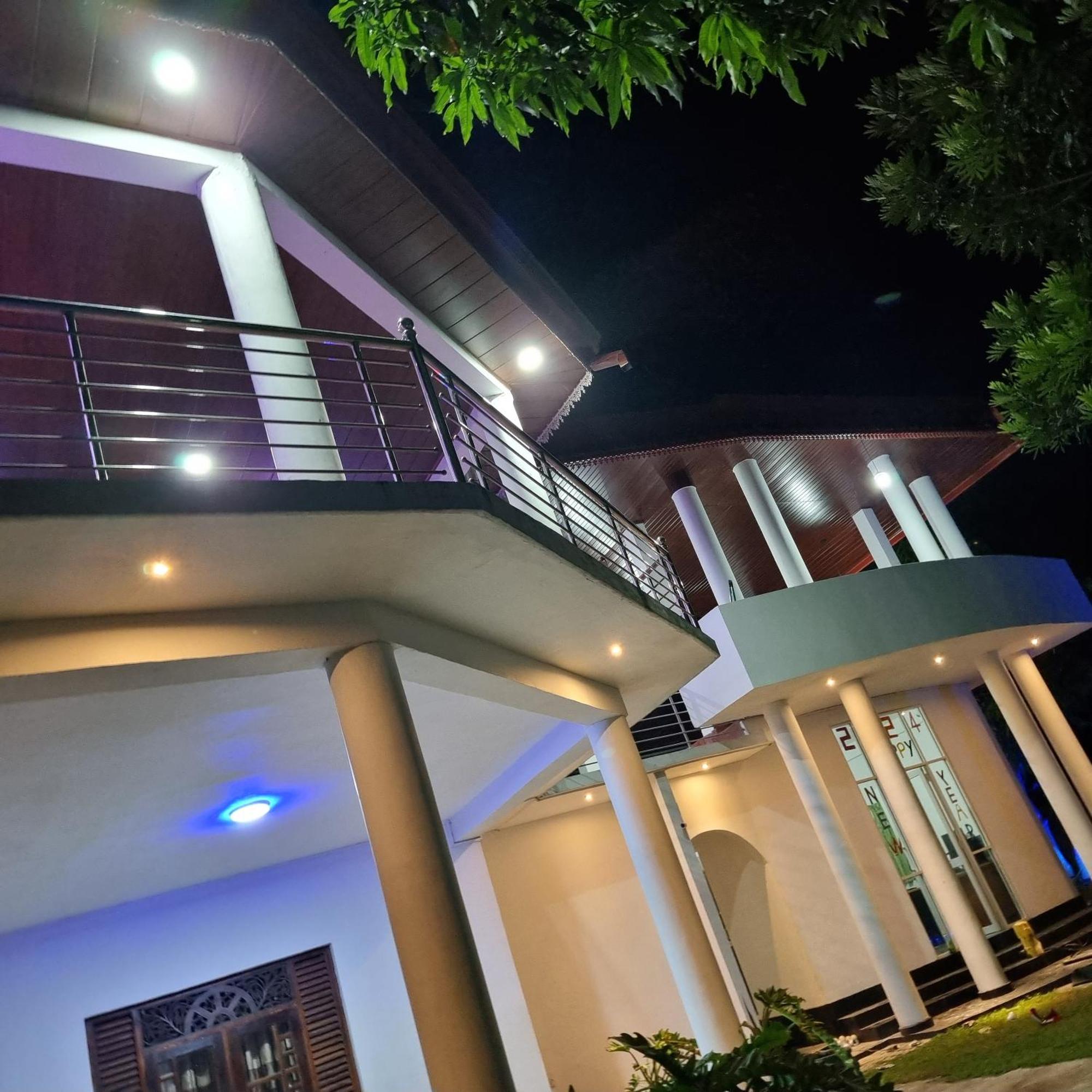 White Win Villa Elewela Exterior foto